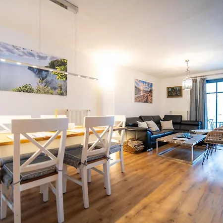 Reetdachhaus Holunder 2 Holiday home *