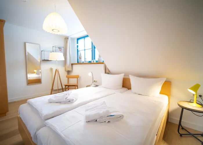 Reetdachhaus Holunder 2 Hébergement de vacances *